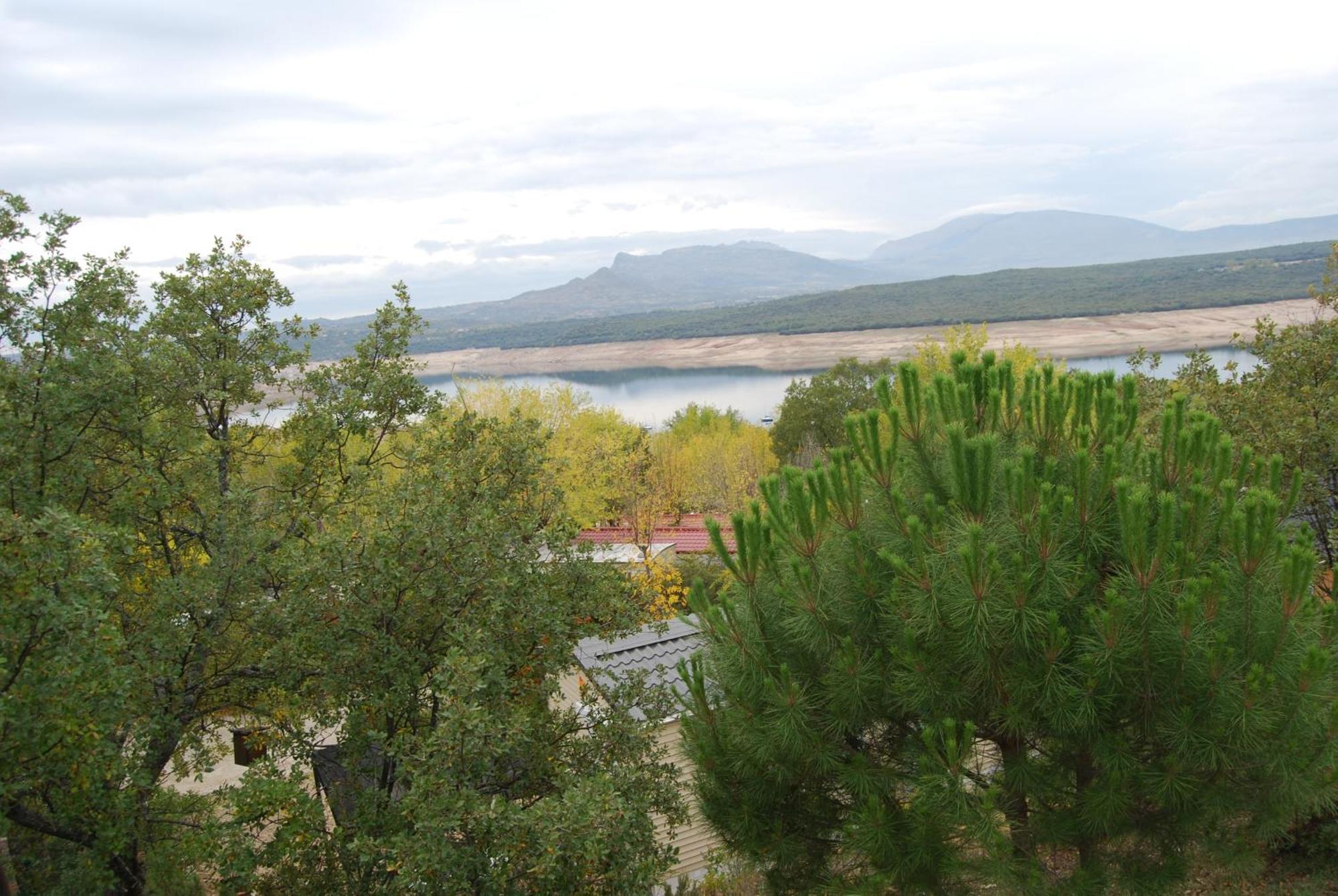 Camping De Cervera De Buitrago Dış mekan fotoğraf